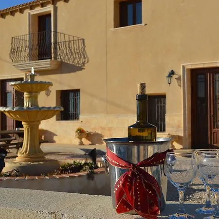 Grapevine Manor Pinoso Bed & Breakfast